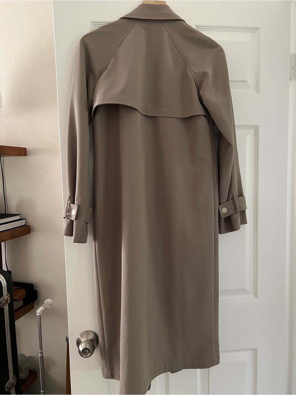 Aritzia - Babaton Taupe gray Trench Coat with Notch Lapel - Picture 6 of 8